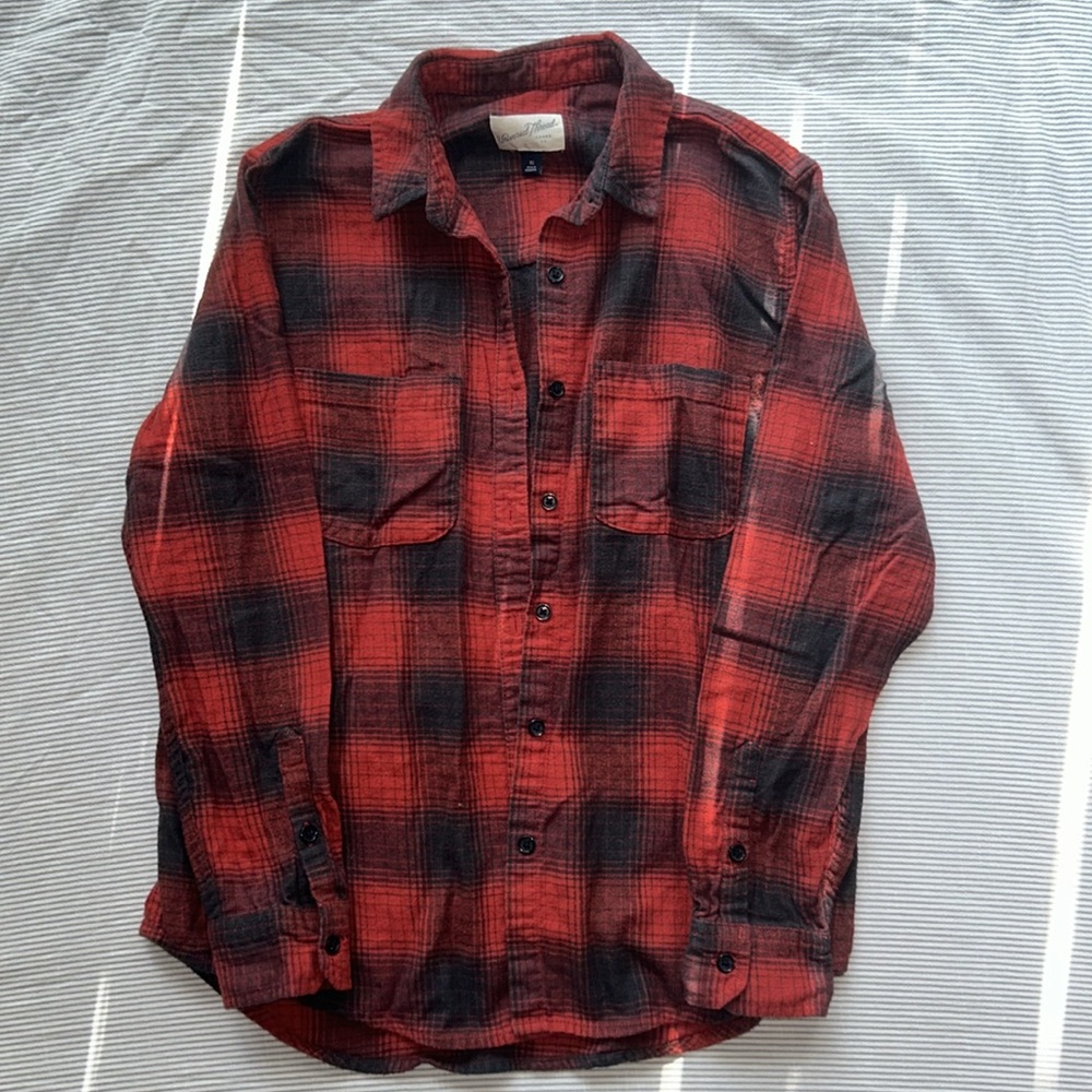 Universal Thread Flannel - Picture 2 of 2